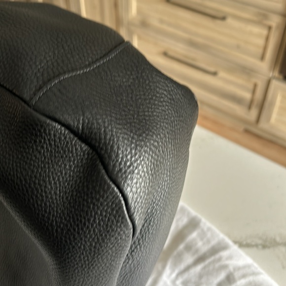 *Sold*  PRADA Black Vitello Daino Leather Zip-Top Hobo Bag BR4311 - Picture 9 of 17